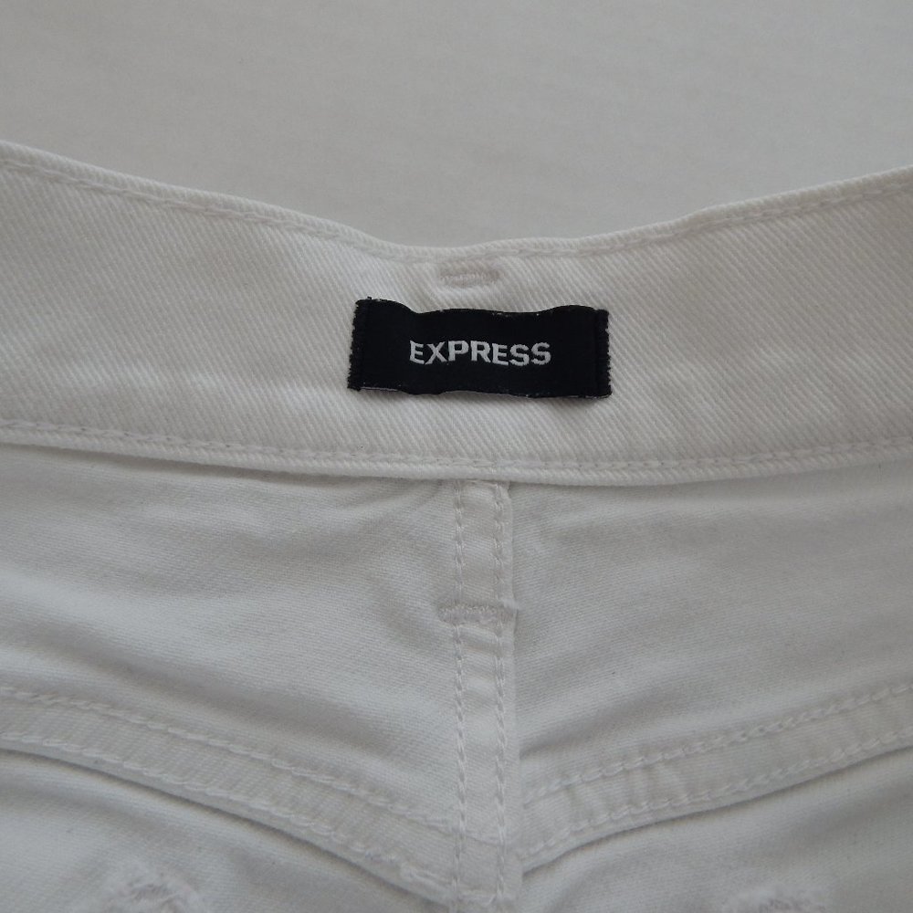 Express Shortie Mid Rise Shorts - Picture 3 of 3